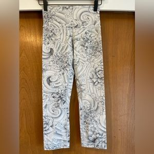 Lululemon cropped floral leggings